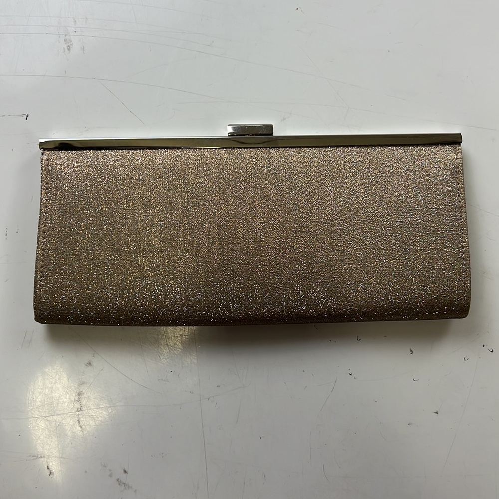 Gold sparkly clutch B40-29 - Picture 3 of 4